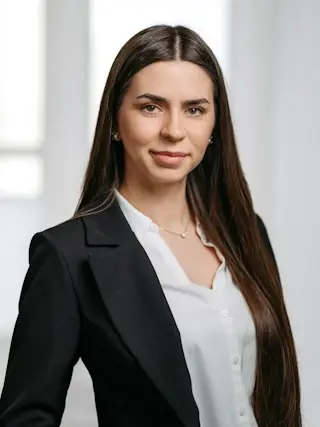 Greil_Rechtsanwalt_GmbH-Melanie